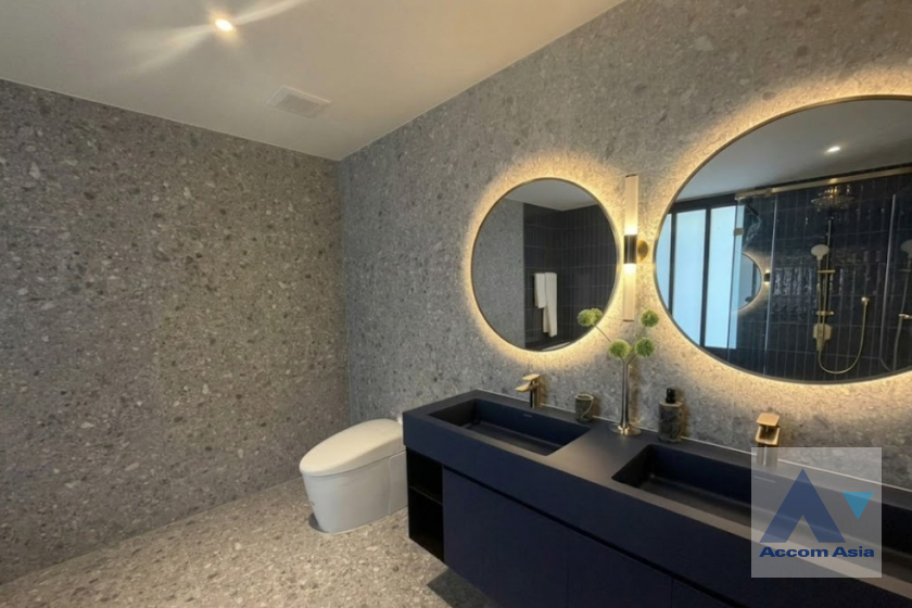 15  3 br Condominium For Rent in Sukhumvit ,Bangkok BTS Thong Lo at Via 34 AA45985