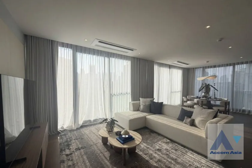 unit 3 Bedrooms  Condominium For Rent in Sukhumvit, Bangkok  near BTS Thong Lo (AA45985)