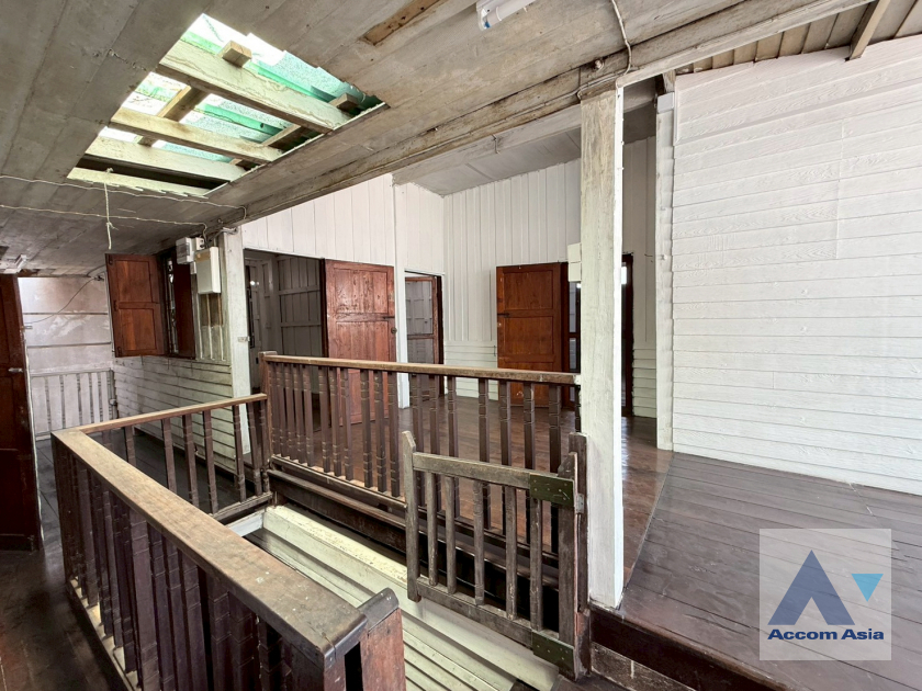 6  6 br House For Rent in Sukhumvit ,Bangkok MRT Queen Sirikit National Convention Center AA45986