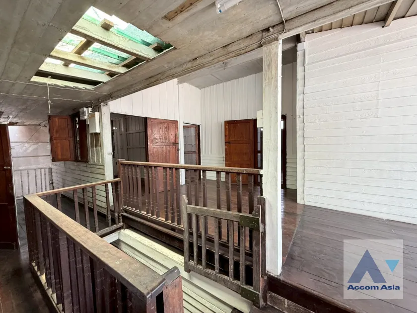 6  6 br House For Rent in Sukhumvit ,Bangkok MRT Queen Sirikit National Convention Center AA45986