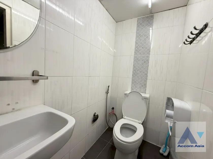 22  6 br House For Rent in Sukhumvit ,Bangkok MRT Queen Sirikit National Convention Center AA45986