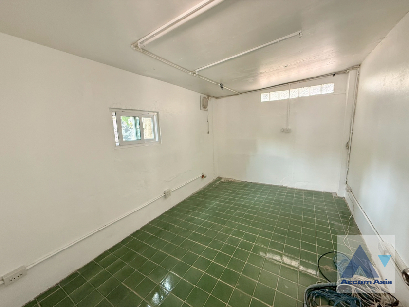 28  6 br House For Rent in Sukhumvit ,Bangkok MRT Queen Sirikit National Convention Center AA45986