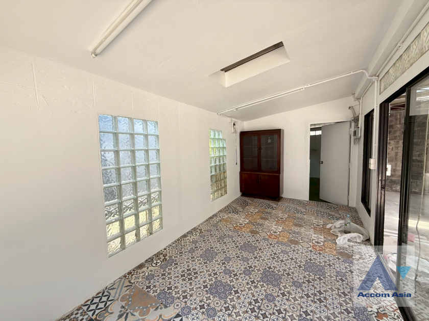 26  6 br House For Rent in Sukhumvit ,Bangkok MRT Queen Sirikit National Convention Center AA45986