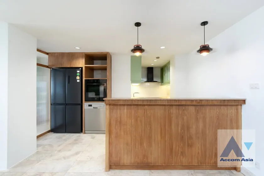 6  3 br Condominium For Rent in Sukhumvit ,Bangkok BTS Asok - MRT Sukhumvit at Ruamjai Heights AA45989