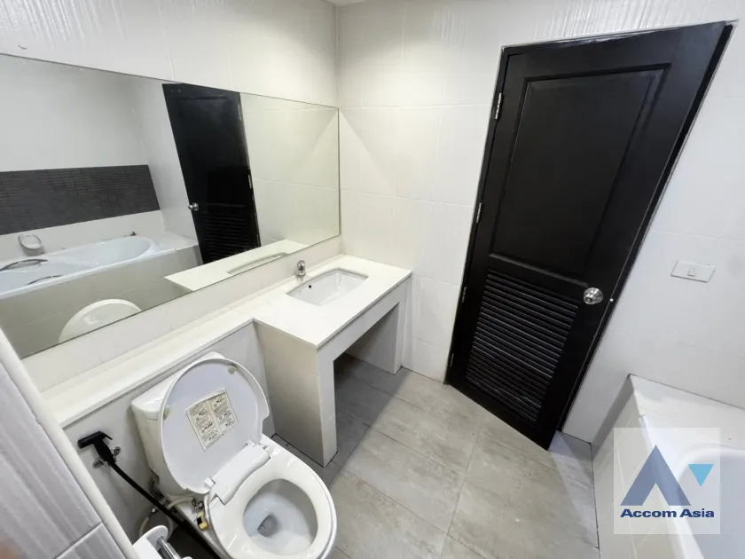 15  3 br Condominium for rent and sale in Sukhumvit ,Bangkok BTS Ekkamai at Le Cosi AA45992