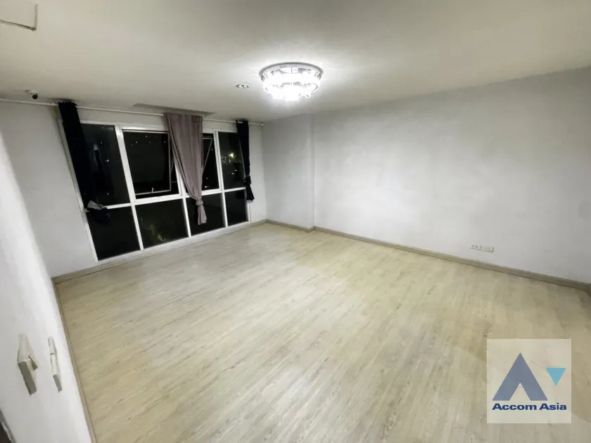 6  3 br Condominium for rent and sale in Sukhumvit ,Bangkok BTS Ekkamai at Le Cosi AA45992