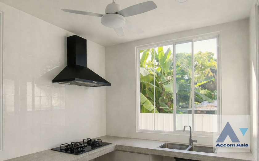 4  5 br House For Rent in Ratchadaphisek ,Bangkok BTS Phahon Yothin 24 AA45993