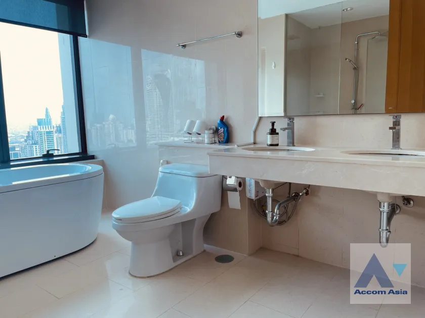 14  2 br Condominium For Rent in Ploenchit ,Bangkok BTS Chitlom at Royal Maneeya Executive Residence AA45995