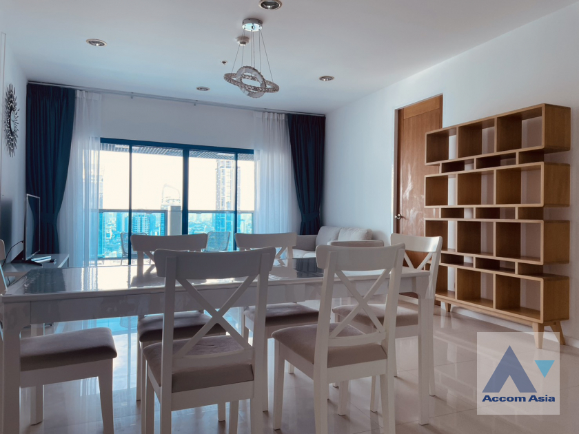 9  2 br Condominium For Rent in Ploenchit ,Bangkok BTS Chitlom at Royal Maneeya Executive Residence AA45995