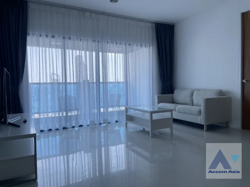unit 2 Bedrooms  Condominium For Rent in Ploenchit, Bangkok  near BTS Chitlom (AA45995)
