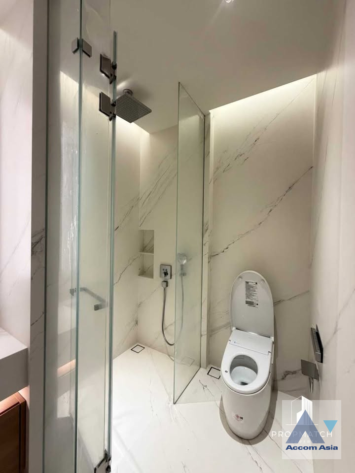 11  1 br Condominium for rent and sale in Ploenchit ,Bangkok MRT Lumphini at ONE Bangkok AA45998