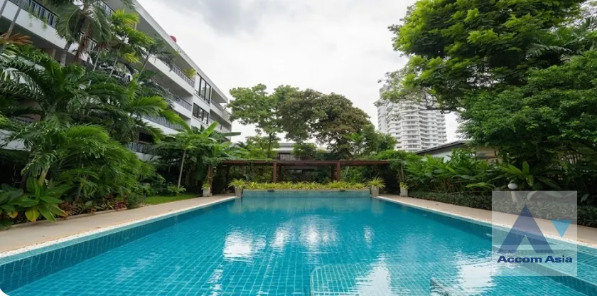 unitPet friendly |  4 Bedrooms  Apartment For Rent in Sathorn, Bangkok  near BTS Chong Nonsi (AA46000)