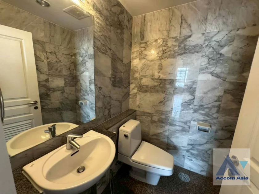 17  3 br Apartment For Rent in Sukhumvit ,Bangkok MRT Sukhumvit - BTS Asok at High quality of living AA46002