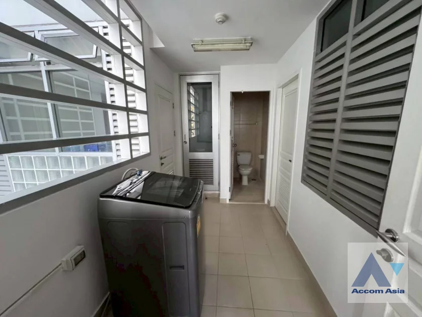 20  3 br Apartment For Rent in Sukhumvit ,Bangkok MRT Sukhumvit - BTS Asok at High quality of living AA46002