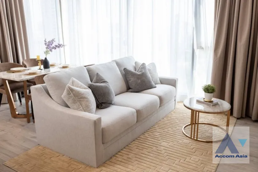 unitCorner Unit |  2 Bedrooms  Condominium For Rent in Sukhumvit, Bangkok  near BTS Ekkamai (AA46003)