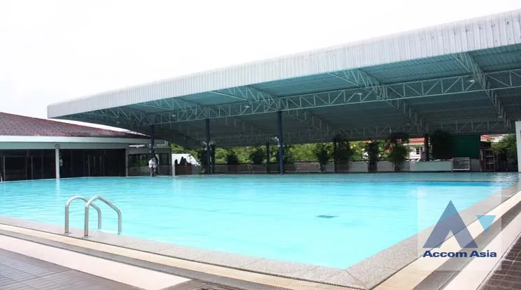  2  4 br House for rent and sale in Ratchadaphisek ,Bangkok MRT Thailand Cultural Center at Well maintain Compound AA46012