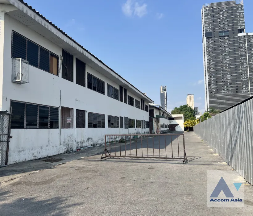 unit Land For Sale in Sukhumvit, Bangkok  near BTS On Nut (AA46018)