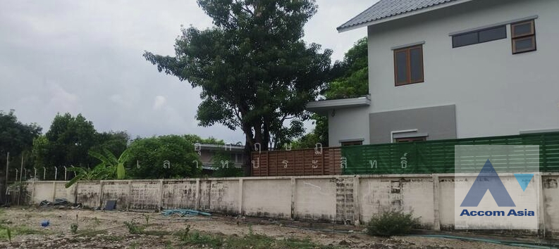  1  Land For Sale in Sukhumvit ,Bangkok BTS Bang Chak AA46022