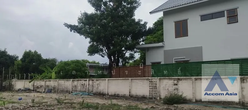  1  Land For Sale in Sukhumvit ,Bangkok BTS Bang Chak AA46022