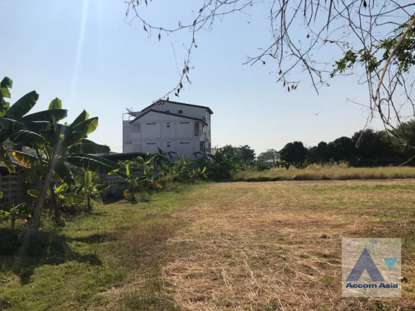 4  Land For Rent in Sukhumvit ,Bangkok BTS Bang Chak AA46026