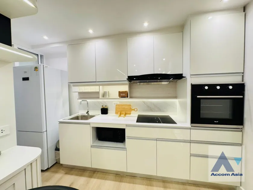 11  2 br Condominium For Rent in Sathorn ,Bangkok BTS Chong Nonsi - BRT Nararam 3 at Fortune Condo Town AA46030