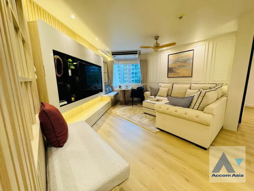  1  2 br Condominium For Rent in Sathorn ,Bangkok BTS Chong Nonsi - BRT Nararam 3 at Fortune Condo Town AA46030