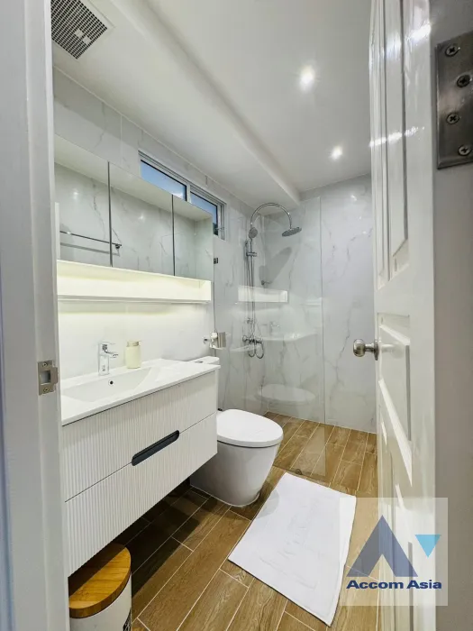 28  2 br Condominium For Rent in Sathorn ,Bangkok BTS Chong Nonsi - BRT Nararam 3 at Fortune Condo Town AA46030