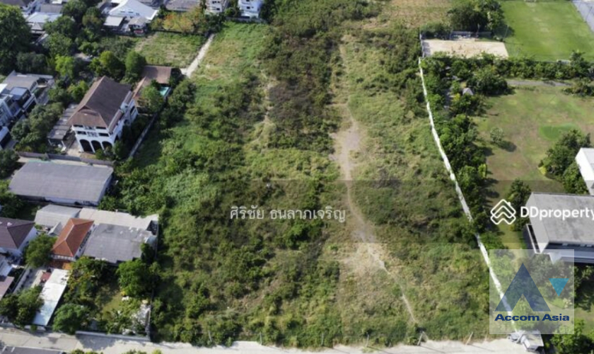  1  Land For Rent in Sukhumvit ,Bangkok BTS Ekkamai AA46032