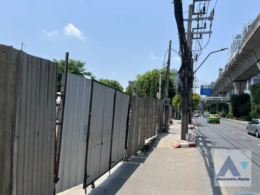 4  Land For Rent in Sukhumvit ,Bangkok BTS On Nut AA46036