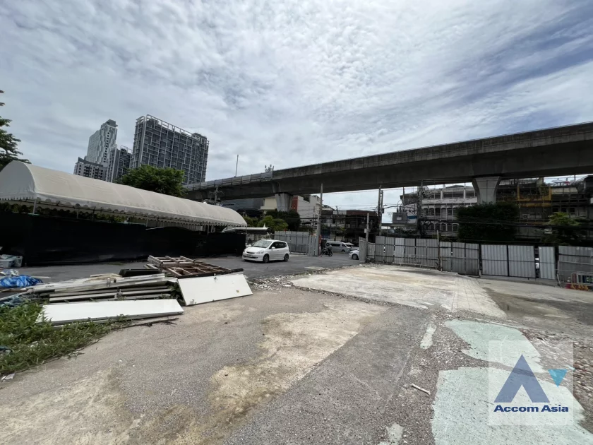  1  Land For Rent in Sukhumvit ,Bangkok BTS On Nut AA46036