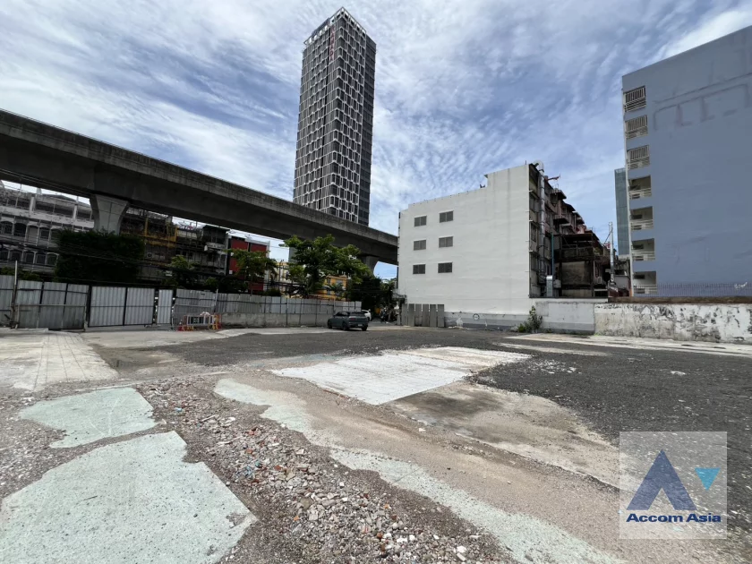  1  Land For Rent in Sukhumvit ,Bangkok BTS On Nut AA46036