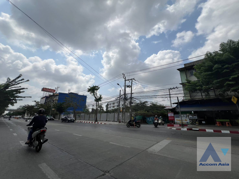  2  Land For Rent in Bang Na ,Bangkok BTS Udomsuk AA46038