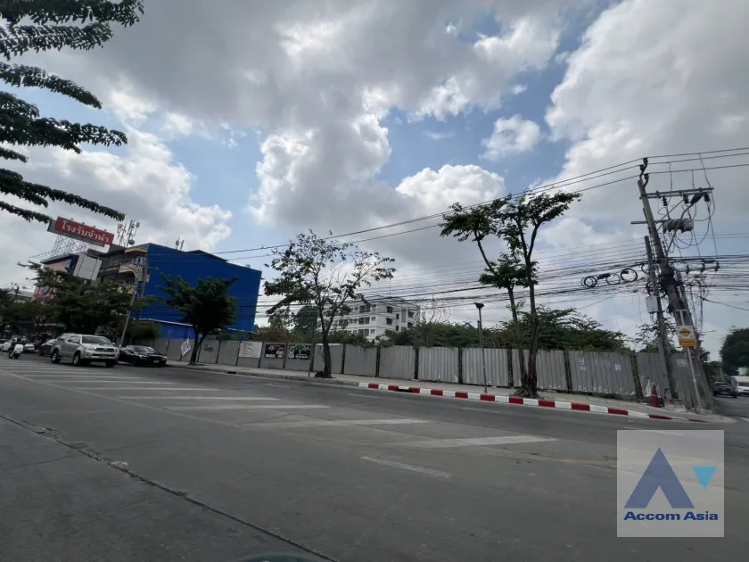 unit Land For Rent in Bang Na, Bangkok  near BTS Udomsuk (AA46038)