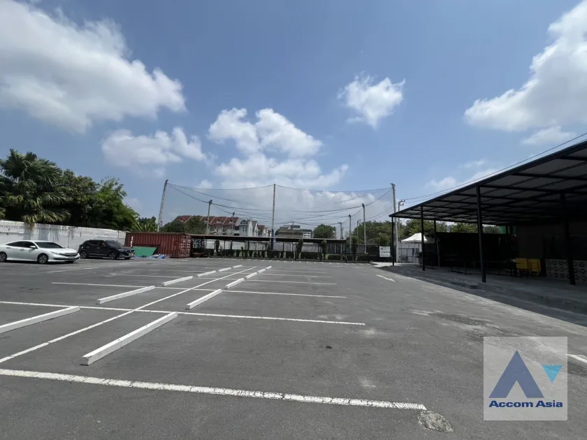 5  Land For Sale in Sukhumvit ,Bangkok BTS Punnawithi AA46041