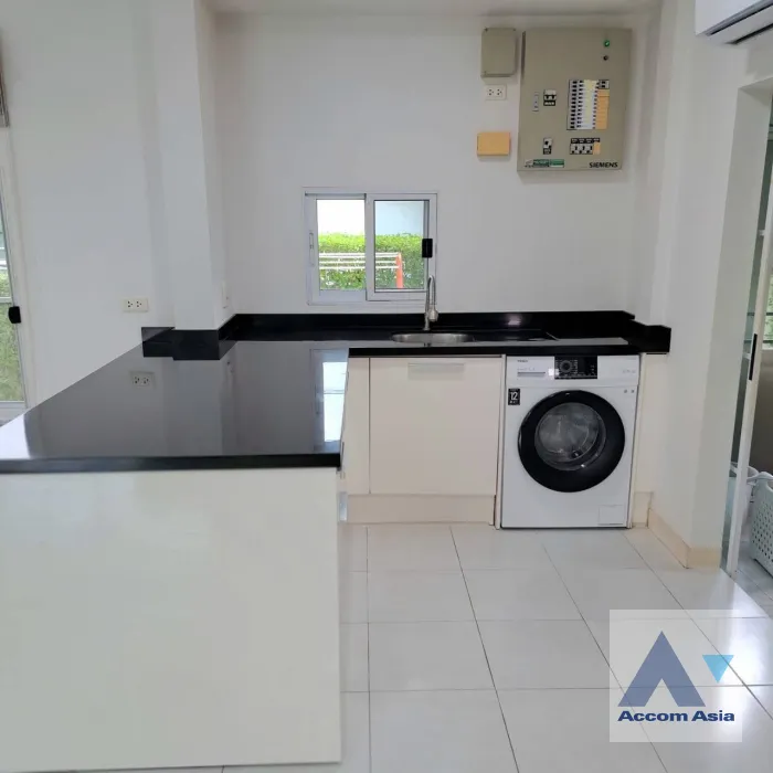 5  3 br House for rent and sale in Pattanakarn ,Bangkok ARL Ban Thap Chang at Manthana Onnut Wongwan 2 AA46050