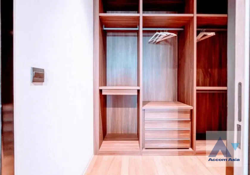 11  2 br Condominium For Rent in Charoen Nakhon ,Bangkok BTS Krung Thon Buri at Banyan Tree Residences Riverside AA46051