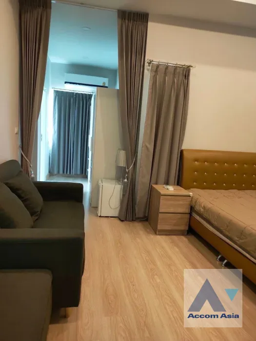 10  4 br House For Rent in Samutprakan ,Samutprakan  at House AA46053