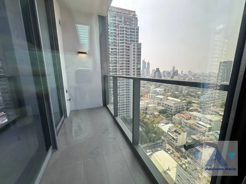 unit 2 Bedrooms  Condominium For Rent in Sathorn, Bangkok  near BTS Chong Nonsi (AA46054)