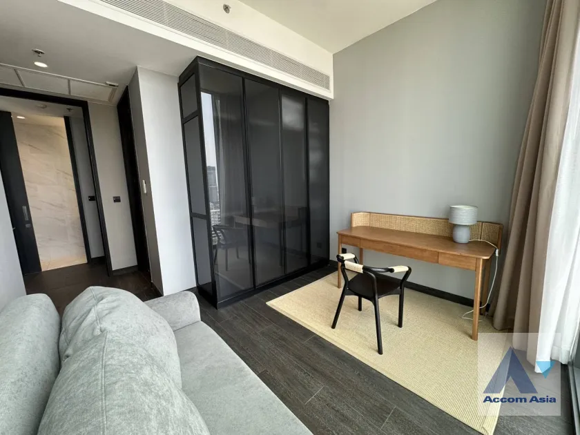 unit 2 Bedrooms  Condominium For Rent in Sathorn, Bangkok  near BTS Chong Nonsi (AA46054)