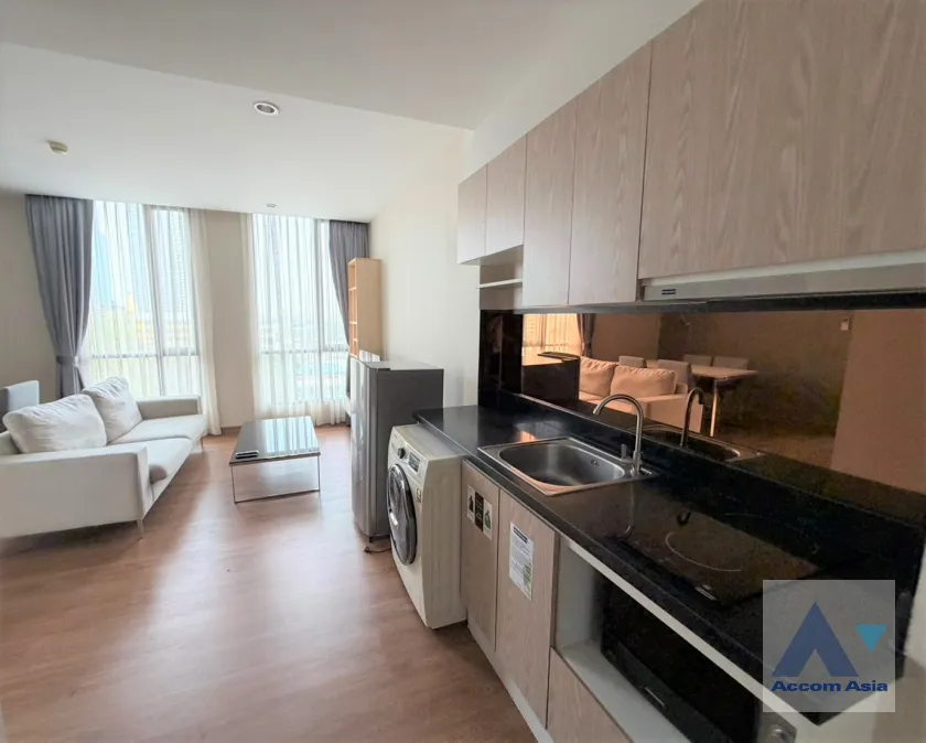unit 1 Bedroom  Condominium For Sale in Sukhumvit, Bangkok  near BTS Ekkamai (AA46055)