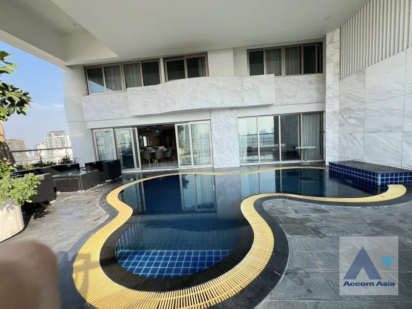 unitFully Furnished, Huge Terrace, Private Swimming Pool |  3 Bedrooms  Condominium For Sale in Sukhumvit, Bangkok  near BTS Phrom Phong (AA46057)