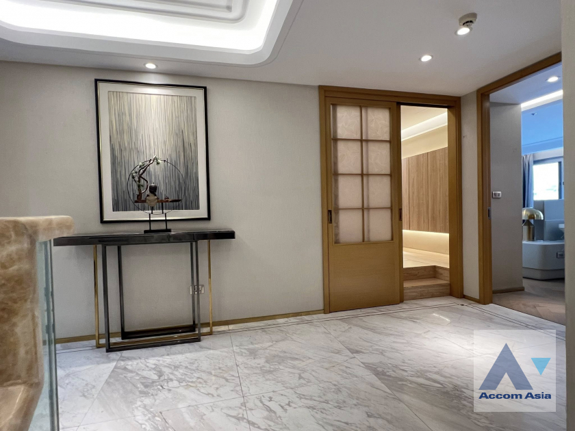 13  3 br Condominium For Sale in Sukhumvit ,Bangkok BTS Phrom Phong at Le Raffine Sukhumvit 24 AA46057