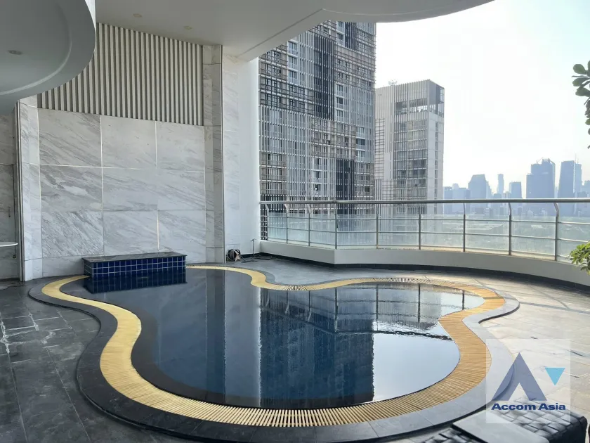 unitFully Furnished, Huge Terrace, Private Swimming Pool |  3 Bedrooms  Condominium For Sale in Sukhumvit, Bangkok  near BTS Phrom Phong (AA46057)