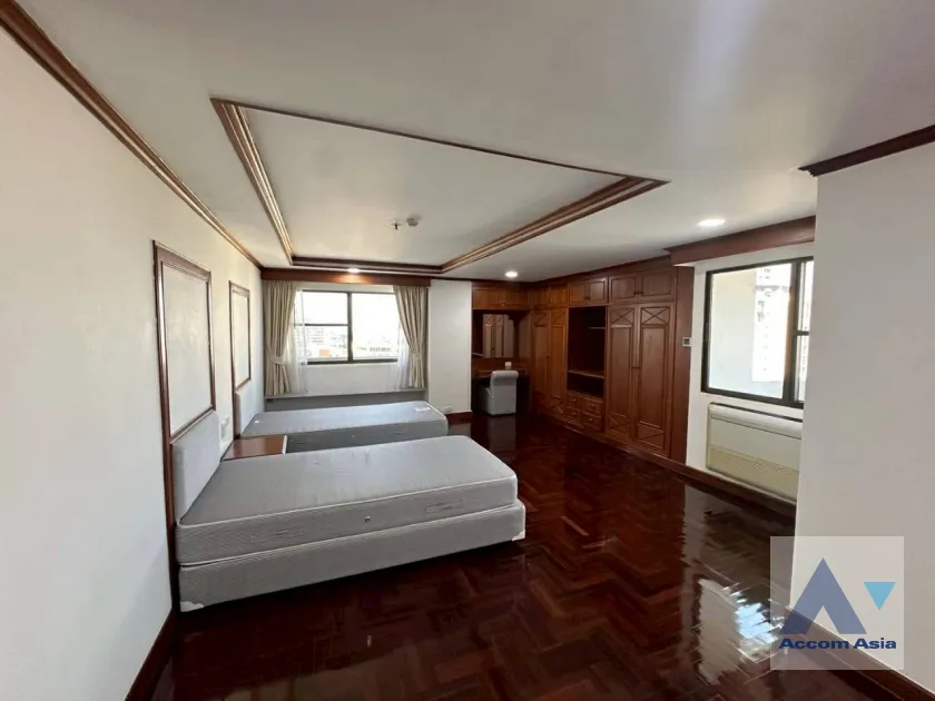 16  3 br Apartment For Rent in Sukhumvit ,Bangkok BTS Thong Lo at Suite For Family AA46059