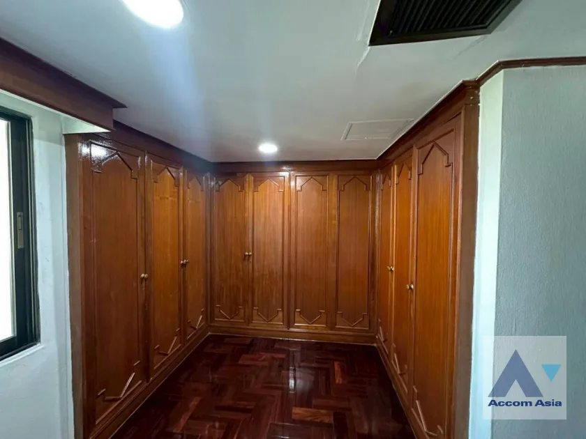 14  3 br Apartment For Rent in Sukhumvit ,Bangkok BTS Thong Lo at Suite For Family AA46059