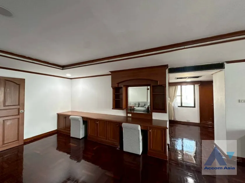 20  3 br Apartment For Rent in Sukhumvit ,Bangkok BTS Thong Lo at Suite For Family AA46059