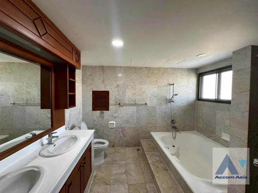 21  3 br Apartment For Rent in Sukhumvit ,Bangkok BTS Thong Lo at Suite For Family AA46059