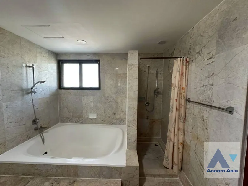 25  3 br Apartment For Rent in Sukhumvit ,Bangkok BTS Thong Lo at Suite For Family AA46059
