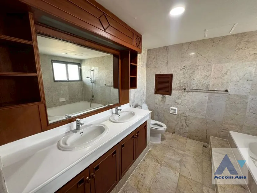 26  3 br Apartment For Rent in Sukhumvit ,Bangkok BTS Thong Lo at Suite For Family AA46059