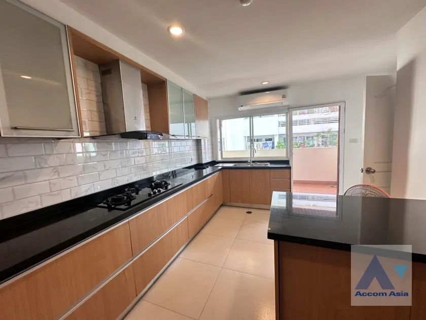 5  3 br Apartment for rent and sale in Sukhumvit ,Bangkok BTS Asok - MRT Sukhumvit at Perfect for family AA46060